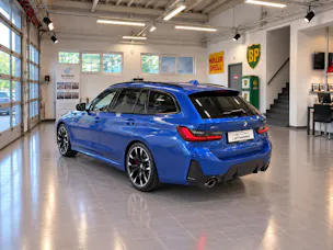 BMW 320d xDrive 48V Touring Steptronic M Sport Pro + AHK 1800kg