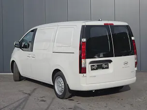 HYUNDAI Staria 84 kWh Amplia
