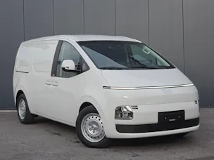 HYUNDAI Staria 84 kWh Amplia