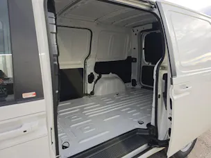 HYUNDAI Staria 84 kWh Amplia