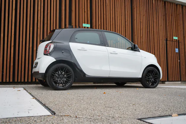 SMART FORFOUR TWINMATIC CITYPASSION BRABUS STYLE TWINMATIC l 90 PS
