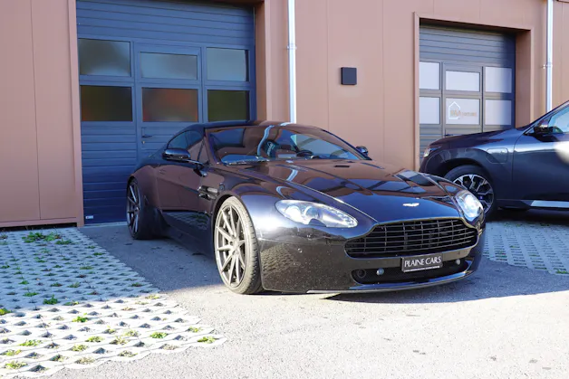 ASTON MARTIN V8 Vantage 4.7 Sportshift "* CH Véhicule * GPS * Sièges Electriques/Chauffants * Phares xénon * Tempomat *"