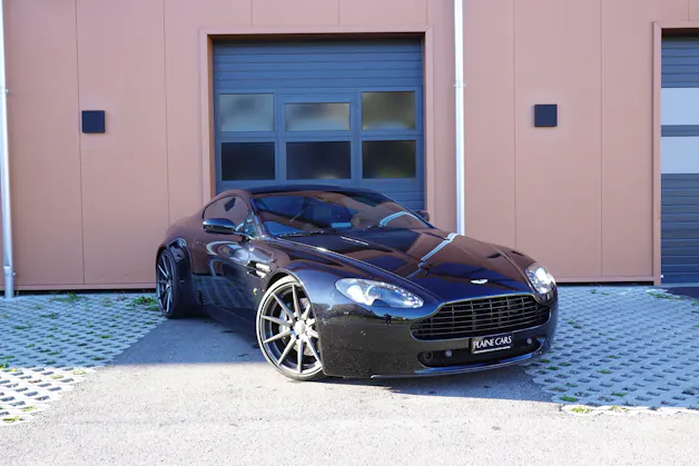 ASTON MARTIN V8 Vantage 4.7 Sportshift "* CH Véhicule * GPS * Sièges Electriques/Chauffants * Phares xénon * Tempomat *"