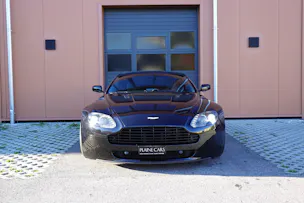 ASTON MARTIN V8 Vantage 4.7 Sportshift "* CH Véhicule * GPS * Sièges Electriques/Chauffants * Phares xénon * Tempomat *"