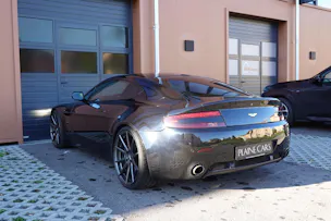 ASTON MARTIN V8 Vantage 4.7 Sportshift "* CH Véhicule * GPS * Sièges Electriques/Chauffants * Phares xénon * Tempomat *"
