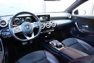 MERCEDES-BENZ A 250 AMG Line "* Pack AMG Line * Capteurs avant/arrière * Tempomat * Clim Auto * Sièges AMG * Jantes 18 *"
