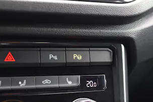 VW T-Roc 1.5 TSI Sport DSG 4motion * SOUNDSYSTEM BEATS * RÜCKFAHRKAMERA * PACK INFOTAINMENT *