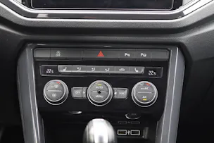 VW T-Roc 1.5 TSI Sport DSG 4motion * SOUNDSYSTEM BEATS * RÜCKFAHRKAMERA * PACK INFOTAINMENT *