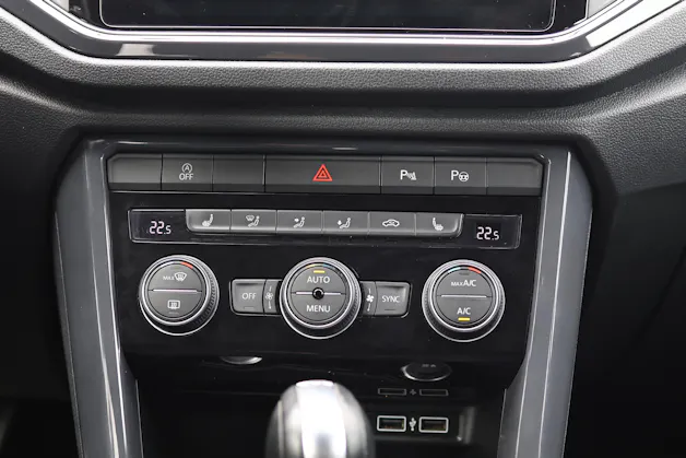 VW T-Roc 1.5 TSI Sport DSG 4motion * SOUNDSYSTEM BEATS * RÜCKFAHRKAMERA * PACK INFOTAINMENT *