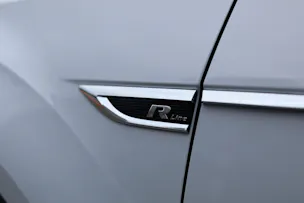 VW T-Roc 1.5 TSI Sport DSG 4motion * SOUNDSYSTEM BEATS * RÜCKFAHRKAMERA * PACK INFOTAINMENT *