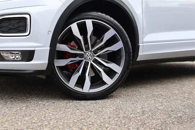 VW T-Roc 1.5 TSI Sport DSG 4motion * SOUNDSYSTEM BEATS * RÜCKFAHRKAMERA * PACK INFOTAINMENT *