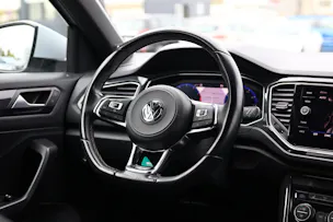 VW T-Roc 1.5 TSI Sport DSG 4motion * SOUNDSYSTEM BEATS * RÜCKFAHRKAMERA * PACK INFOTAINMENT *