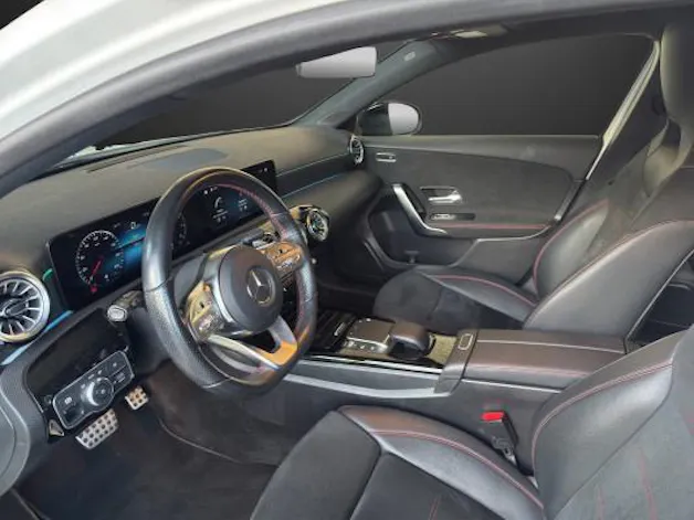 MERCEDES-BENZ A 180 Night Star AMG Line