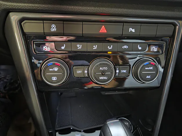 VW T-Roc 2.0 TSI Sport DSG 4Motion