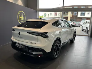 RENAULT Rafale 1.2 E-Tech Plug-in Hybrid 300 4x4 Atelier Alpine