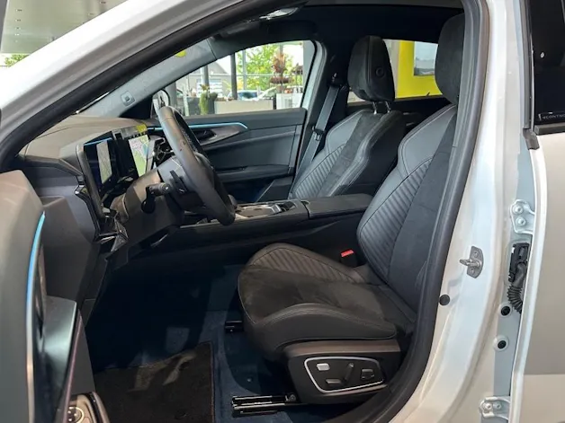 RENAULT Rafale 1.2 E-Tech Plug-in Hybrid 300 4x4 Atelier Alpine