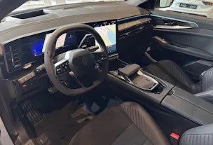 RENAULT Rafale 1.2 E-Tech Plug-in Hybrid 300 4x4 Atelier Alpine