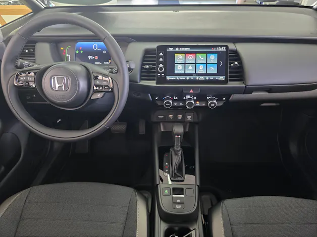 HONDA Jazz 1.5i-MMD Cr. Advance