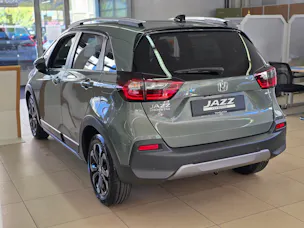 HONDA Jazz 1.5i-MMD Cr. Advance