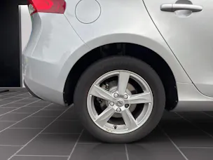 VOLVO V40 D3 Kinetic