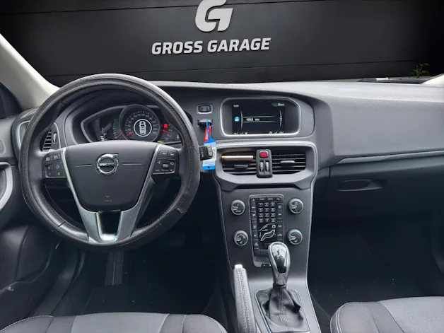 VOLVO V40 D3 Kinetic