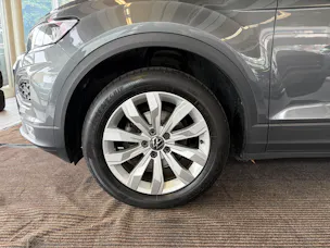 VW T-Roc 1.5 TSI EVO Advance DSG | Anhängerkupplung | Kamera | Winterpaket | Wireless App Connect |