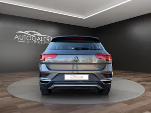 VW T-Roc 1.5 TSI EVO Advance DSG | Anhängerkupplung | Kamera | Winterpaket | Wireless App Connect |