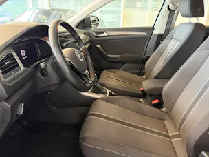 VW T-Roc 1.5 TSI EVO Advance DSG | Anhängerkupplung | Kamera | Winterpaket | Wireless App Connect |