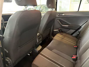 VW T-Roc 1.5 TSI EVO Advance DSG | Anhängerkupplung | Kamera | Winterpaket | Wireless App Connect |
