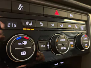 VW T-Roc 1.5 TSI EVO Advance DSG | Anhängerkupplung | Kamera | Winterpaket | Wireless App Connect |