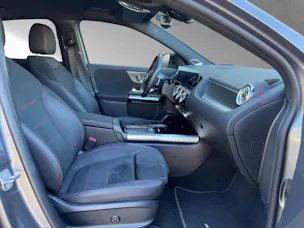 MERCEDES-BENZ EQA 350 AMG LINE 4Matic Swiss Star