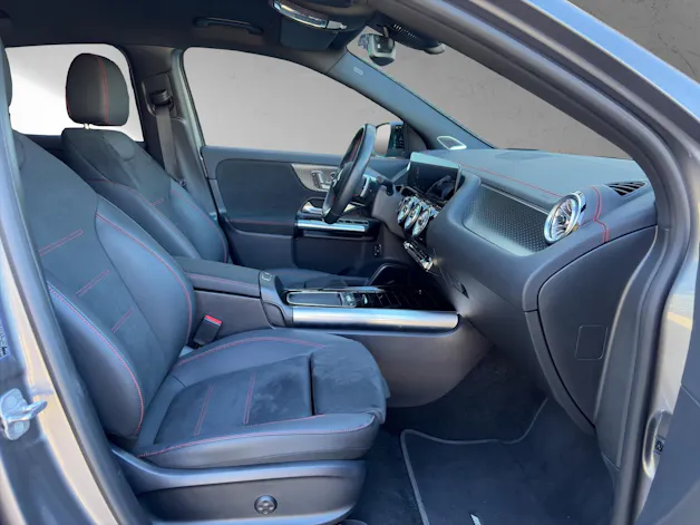 MERCEDES-BENZ EQA 350 AMG LINE 4Matic Swiss Star