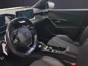 PEUGEOT 2008 1.2 GT