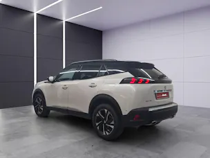 PEUGEOT 2008 1.2 GT