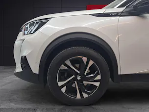 PEUGEOT 2008 1.2 GT