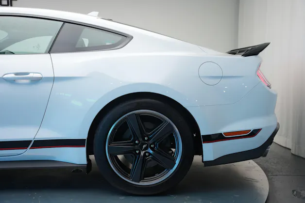FORD Mustang Fastback 5.0 V8 Mach 1 Automat