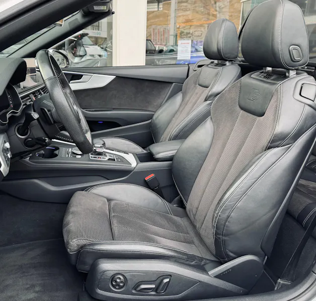 AUDI A5 Cabriolet 2.0 TFSI S-Line S-tronic