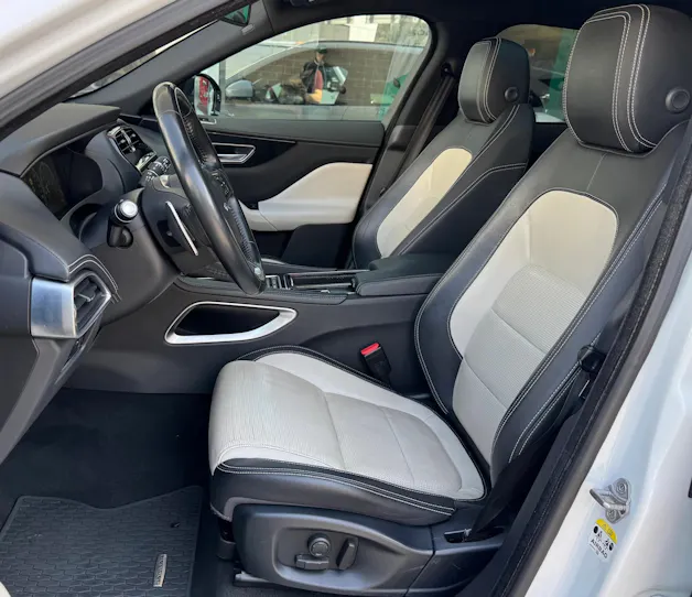 Jaguar F-Pace 30t 2.0 R-Sport AWD Automatik