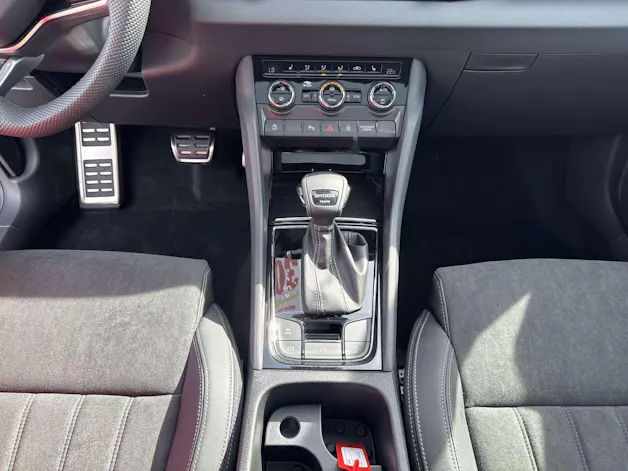 SKODA Karoq 2.0 TSi SportLine 4x4 DSG-Automat