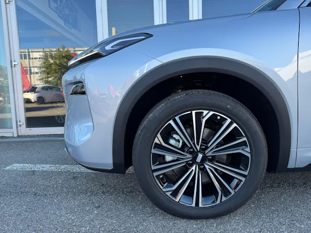Geely STARRAY EM-i Max+29.8 kWh cloudveil silver