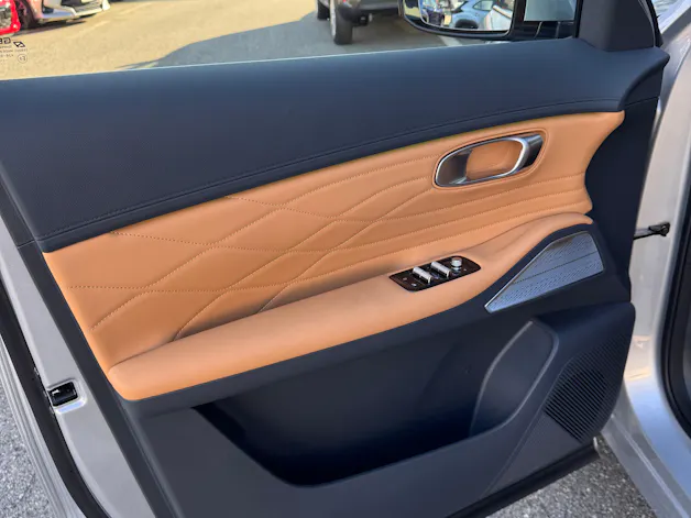 Geely STARRAY EM-i Max+29.8 kWh cloudveil silver