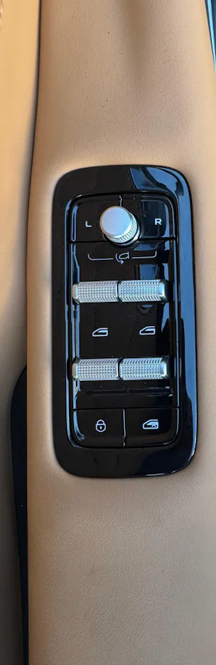 Geely STARRAY EM-i Max+29.8 kWh cloudveil silver