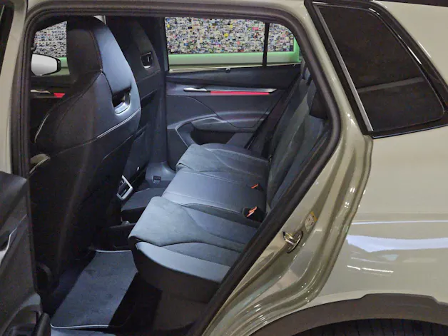 SKODA Elroq 85x Sportline 4x4