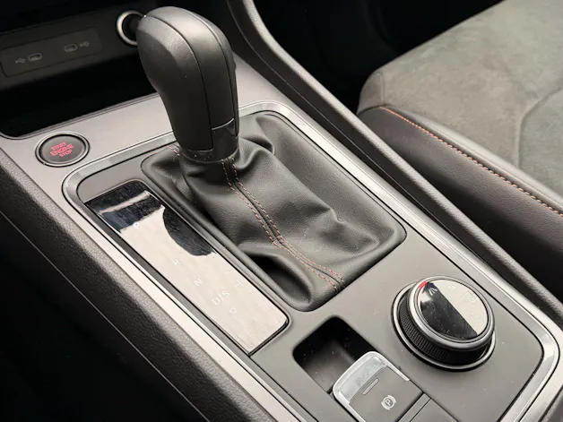 CUPRA Ateca 1.5 TSI ***ANHÄNGERKUPPLUNG & PANORAMADACH***