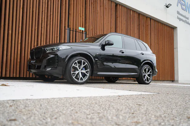 BMW X5 xDRIVE 48V 40i M SPORT PRO BLACK STEPTRONIC l 381 PS