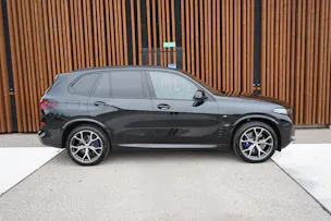 BMW X5 xDRIVE 48V 40i M SPORT PRO BLACK STEPTRONIC l 381 PS