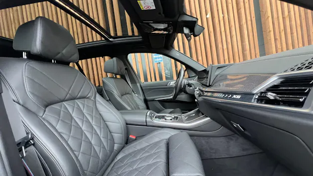 BMW X5 xDRIVE 48V 40i M SPORT PRO BLACK STEPTRONIC l 381 PS
