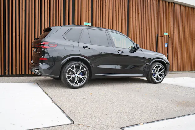 BMW X5 xDRIVE 48V 40i M SPORT PRO BLACK STEPTRONIC l 381 PS