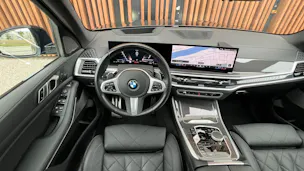 BMW X5 xDRIVE 48V 40i M SPORT PRO BLACK STEPTRONIC l 381 PS