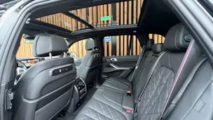 BMW X5 xDRIVE 48V 40i M SPORT PRO BLACK STEPTRONIC l 381 PS